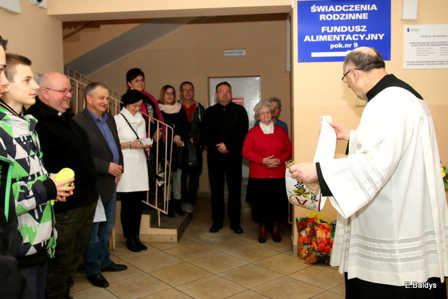 Święconki dotarły do samotnych (zdjęcia)