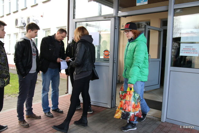 Święconki dotarły do samotnych (zdjęcia)