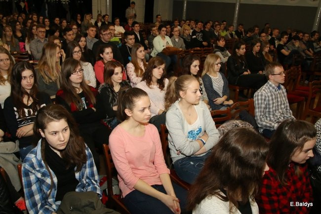 Trzeci z rzędu triumf Ekonomika w debatach (zdjęcia)
