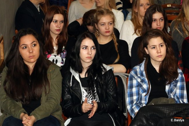 Trzeci z rzędu triumf Ekonomika w debatach (zdjęcia)
