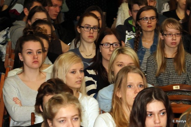Trzeci z rzędu triumf Ekonomika w debatach (zdjęcia)