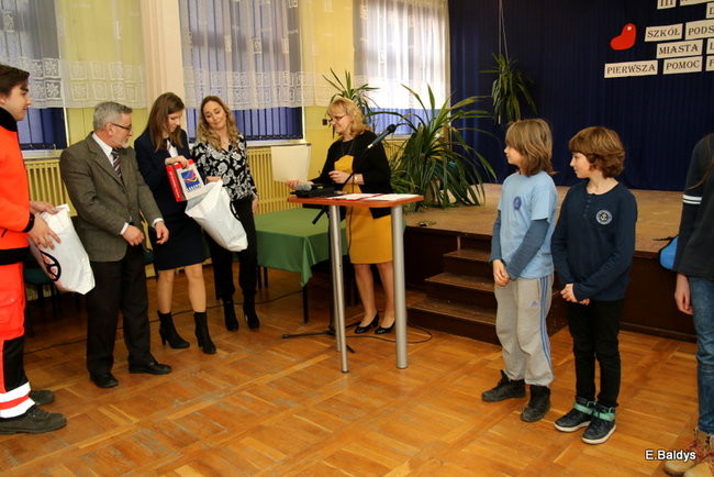 Najlepiej ratuje 