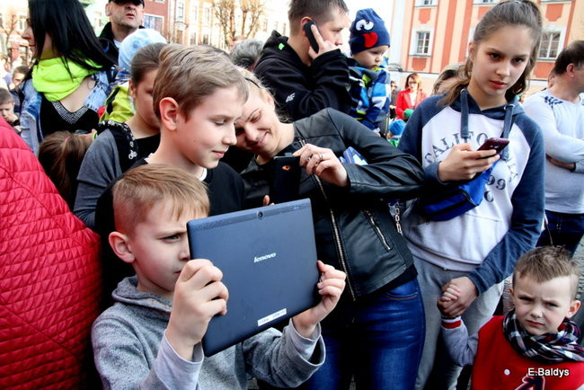 Żużlowcy z kibicami. Na Rynku i w Galerii Leszno (zdjęcia)