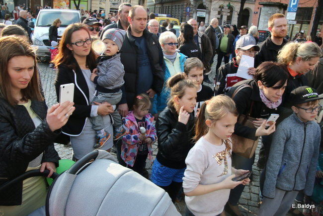 Żużlowcy z kibicami. Na Rynku i w Galerii Leszno (zdjęcia)
