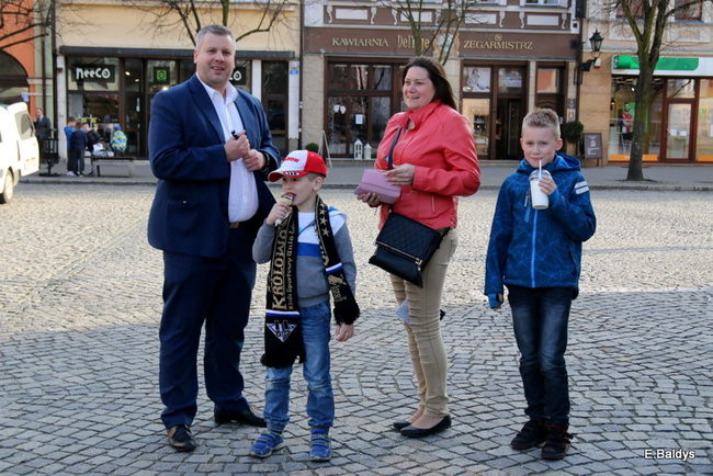 Żużlowcy z kibicami. Na Rynku i w Galerii Leszno (zdjęcia)