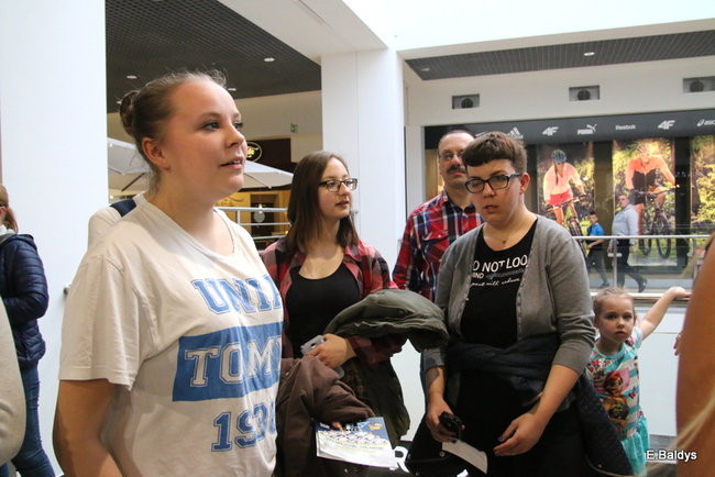 Żużlowcy z kibicami. Na Rynku i w Galerii Leszno (zdjęcia)