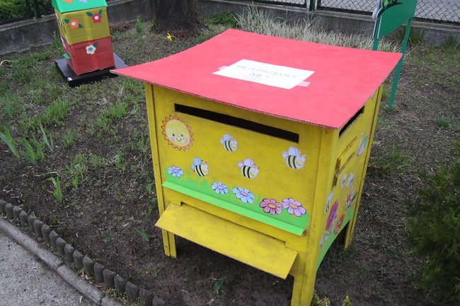 A w przedszkolu roje pszczół (dużo zdjęć)