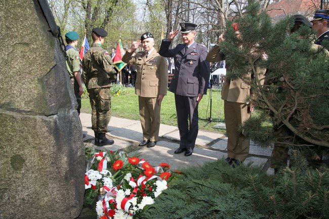 Rocznica zbrodni katyńskiej (zdjęcia)
