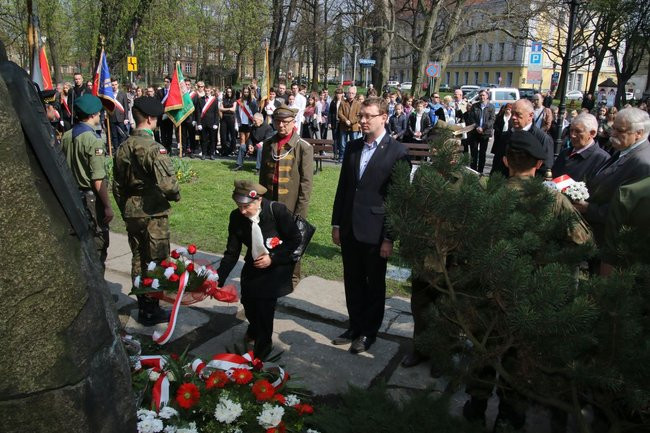 Rocznica zbrodni katyńskiej (zdjęcia)