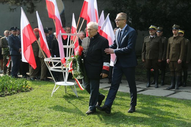 Rocznica zbrodni katyńskiej (zdjęcia)