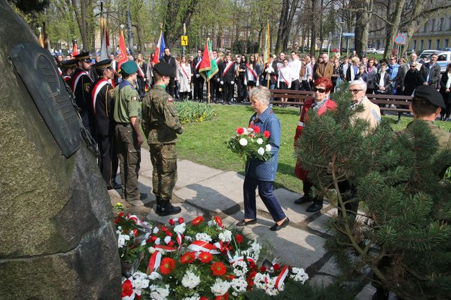 Rocznica zbrodni katyńskiej (zdjęcia)