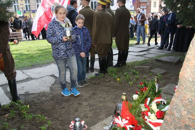 Rocznica zbrodni katyńskiej (zdjęcia)
