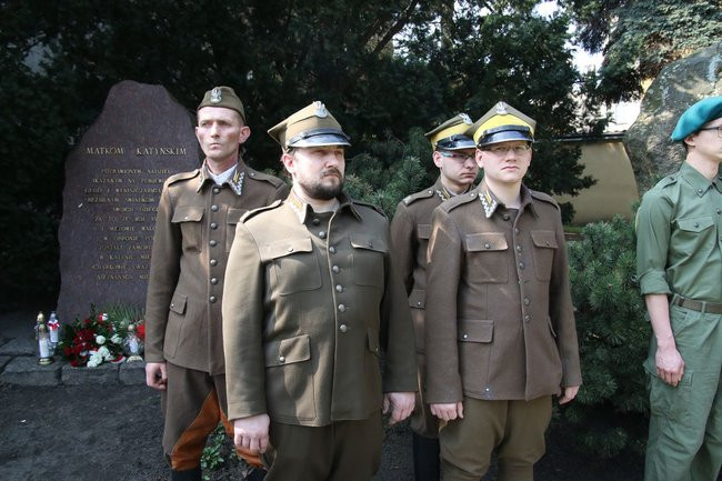 Rocznica zbrodni katyńskiej (zdjęcia)