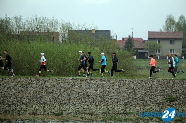 Biegiem, z kijkami i na rolkach wokół Zbiornika Rydzyna (zdjęcia i wideo)