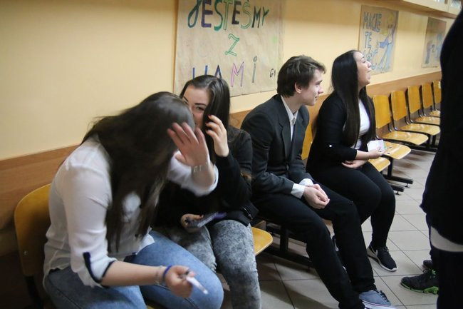 Gimnazjaliści zdają egzaminy. Potrwają trzy dni (zdjęcia)