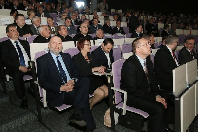Sesja RM z okazji rocznicy chrztu Polski (zdjęcia)