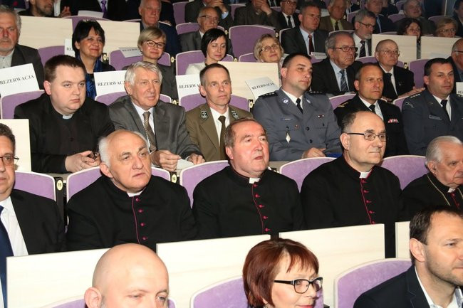 Sesja RM z okazji rocznicy chrztu Polski (zdjęcia)