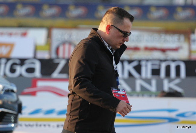 Byki lepsze od Aniołów! Świetny Piotr Pawlicki!
