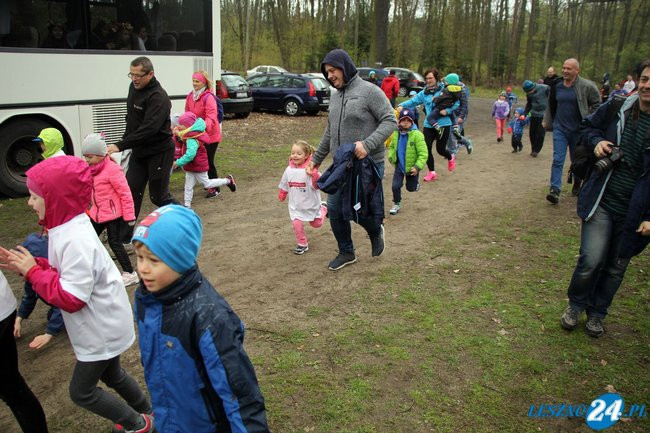 Pogoda kiepska, ale uczestników mnóstwo (wideo i zdjęcia)