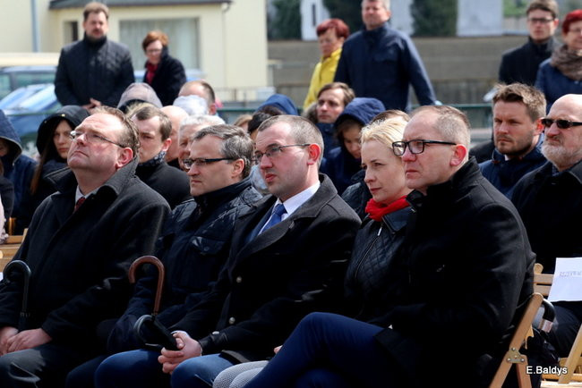 Msza z okazji 1050-lecia Chrztu Polski. Odsłonięcie figury Maryjnej (zdjęcia)