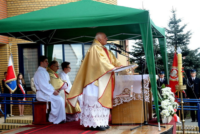 Msza z okazji 1050-lecia Chrztu Polski. Odsłonięcie figury Maryjnej (zdjęcia)