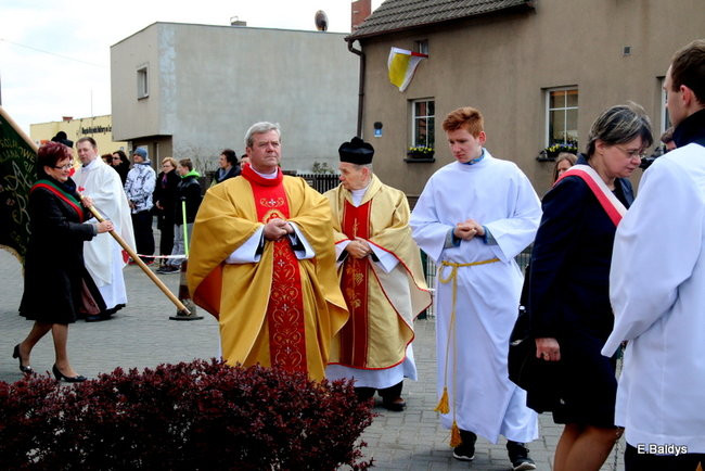 Msza z okazji 1050-lecia Chrztu Polski. Odsłonięcie figury Maryjnej (zdjęcia)