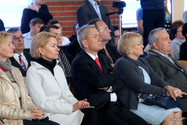 Msza z okazji 1050-lecia Chrztu Polski. Odsłonięcie figury Maryjnej (zdjęcia)