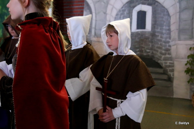 Msza z okazji 1050-lecia Chrztu Polski. Odsłonięcie figury Maryjnej (zdjęcia)