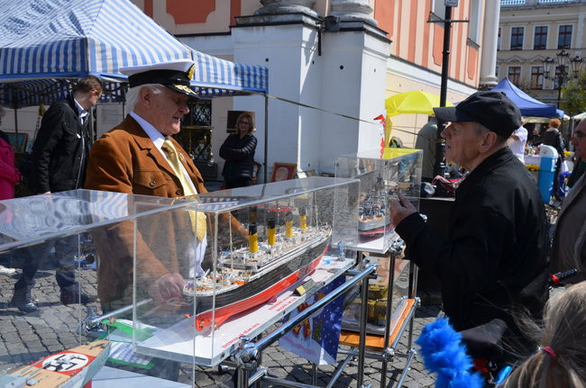 Szlifowanie Bruku zakończone. Konkurs trwa (zdjęcia)