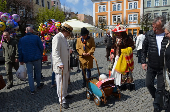 Szlifowanie Bruku zakończone. Konkurs trwa (zdjęcia)