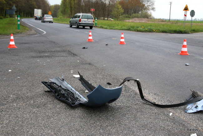 Zderzenie toyoty i citroena (zdjęcia)