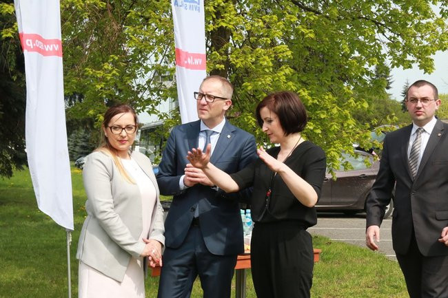 Ściana lotnicza została odsłonięta (zdjęcia)