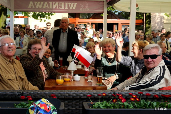 Oklaski i gwizdy na powitanie prezydenta Andrzeja Dudy (zdjęcia, film)