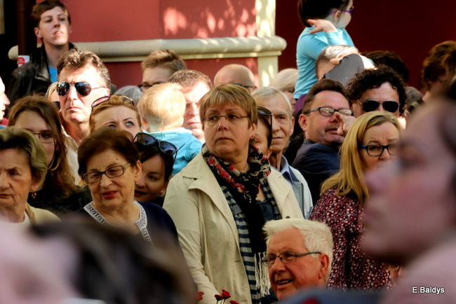 Oklaski i gwizdy na powitanie prezydenta Andrzeja Dudy (zdjęcia, film)