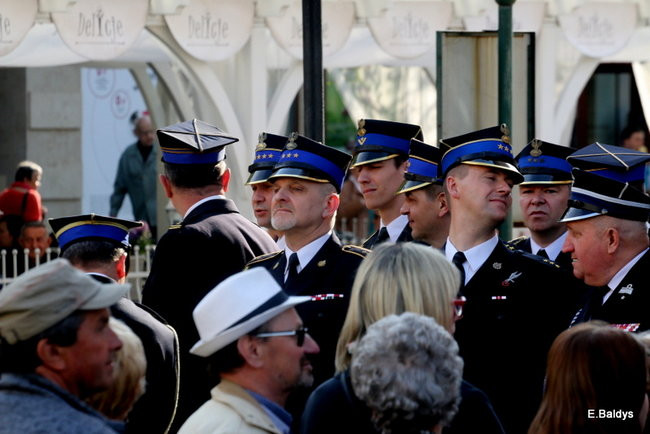 Oklaski i gwizdy na powitanie prezydenta Andrzeja Dudy (zdjęcia, film)