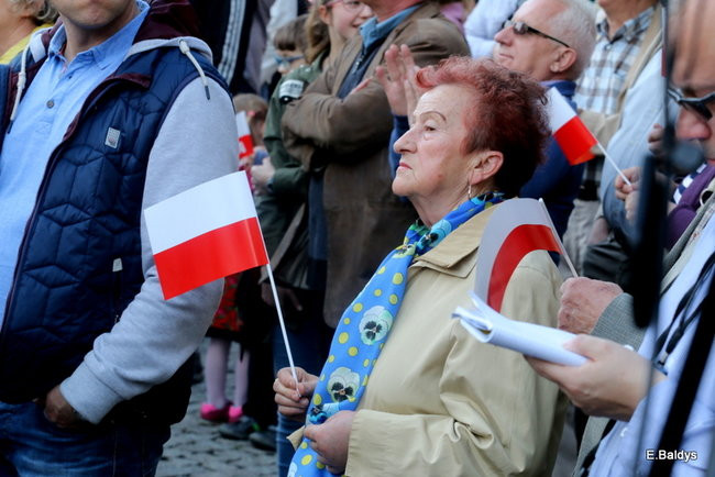 Oklaski i gwizdy na powitanie prezydenta Andrzeja Dudy (zdjęcia, film)
