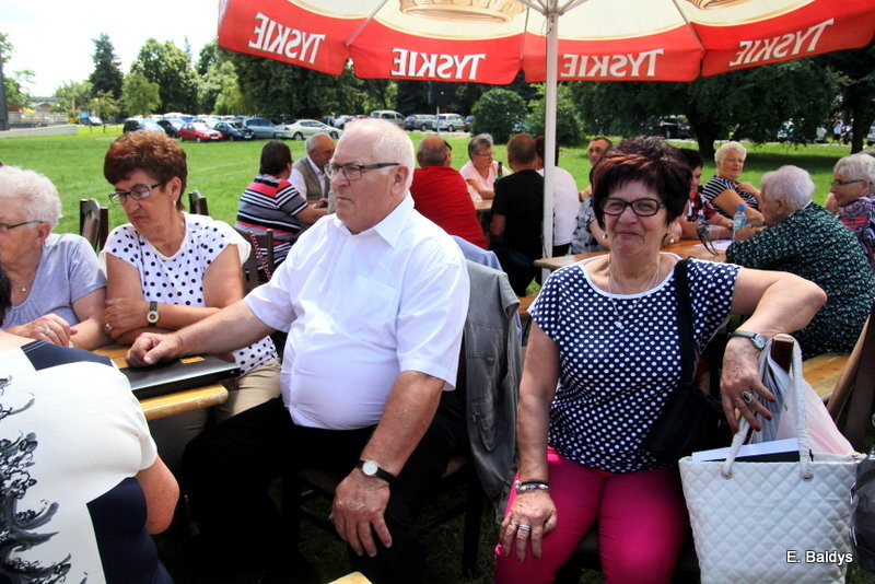 Festyn Seniorów na lotnisku (zdjęcia)