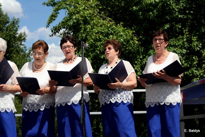 Festyn Seniorów na lotnisku (zdjęcia)