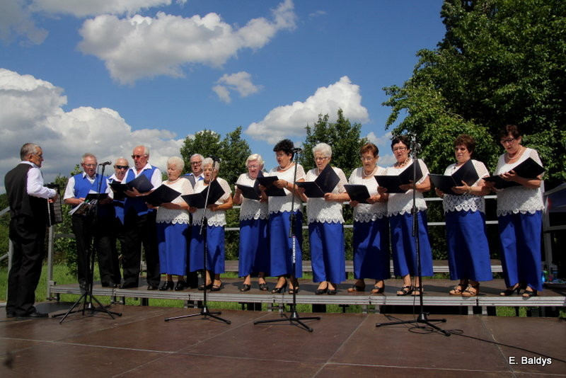 Festyn Seniorów na lotnisku (zdjęcia)