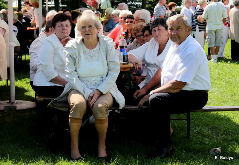 Festyn Seniorów na lotnisku (zdjęcia)