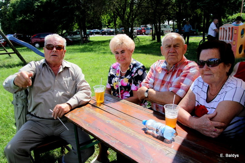 Festyn Seniorów na lotnisku (zdjęcia)