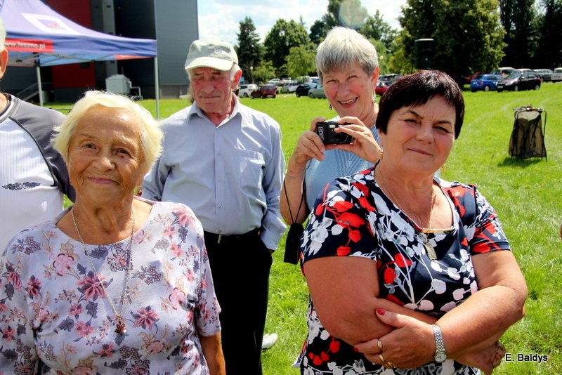 Festyn Seniorów na lotnisku (zdjęcia)