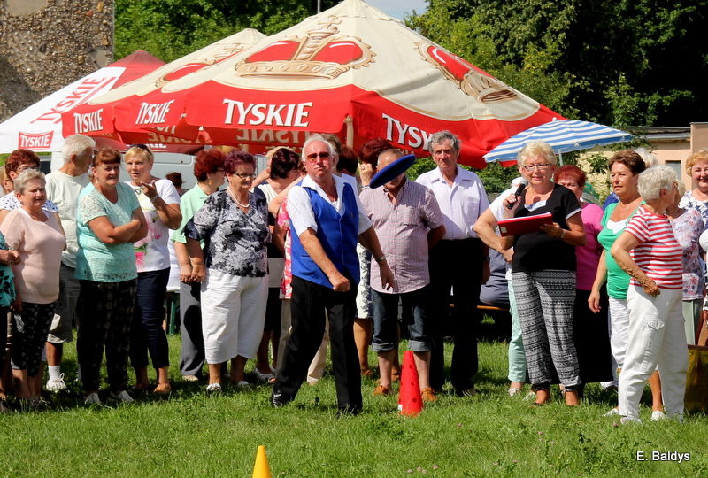 Festyn Seniorów na lotnisku (zdjęcia)