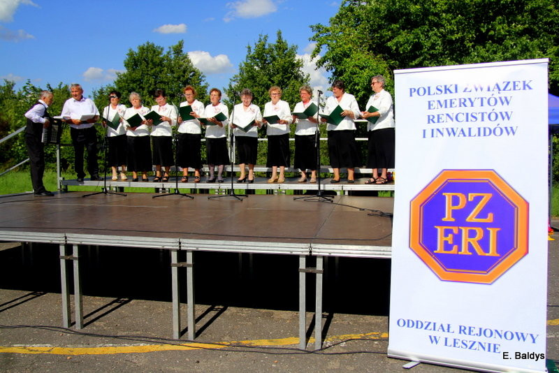 Festyn Seniorów na lotnisku (zdjęcia)