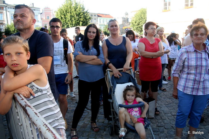 Rynek pełen radości. Z Hiszpanami (dużo zdjęć)