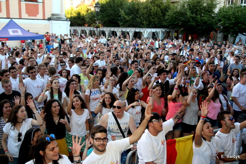 Rynek pełen radości. Z Hiszpanami (dużo zdjęć)
