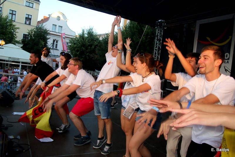 Rynek pełen radości. Z Hiszpanami (dużo zdjęć)