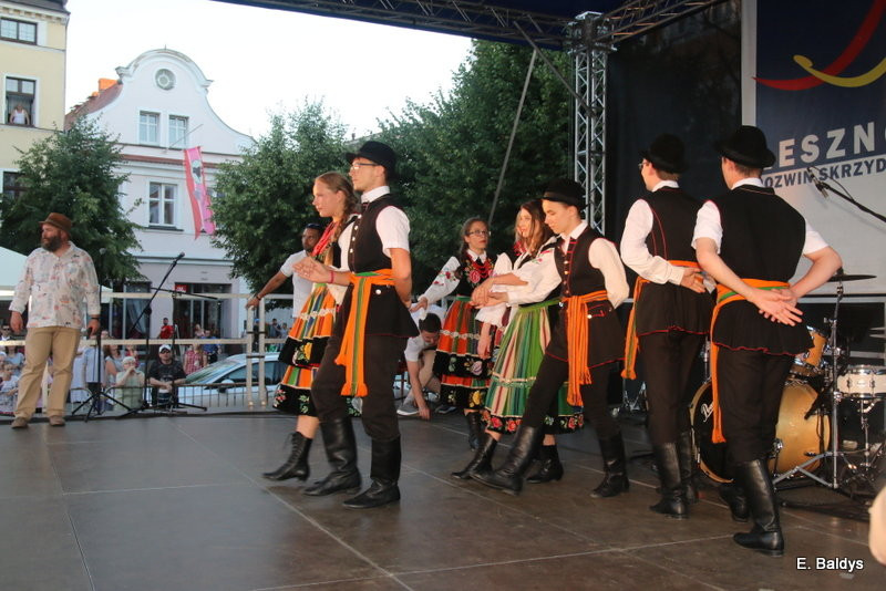 Rynek pełen radości. Z Hiszpanami (dużo zdjęć)