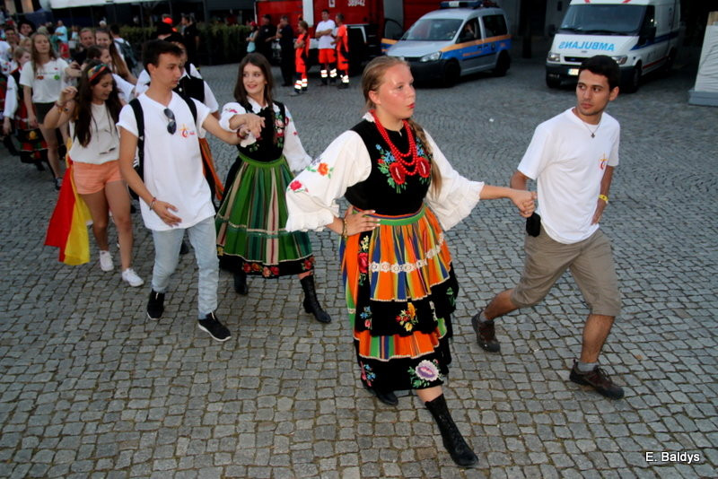 Rynek pełen radości. Z Hiszpanami (dużo zdjęć)