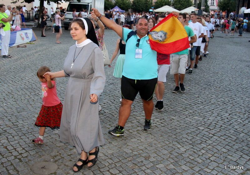 Rynek pełen radości. Z Hiszpanami (dużo zdjęć)